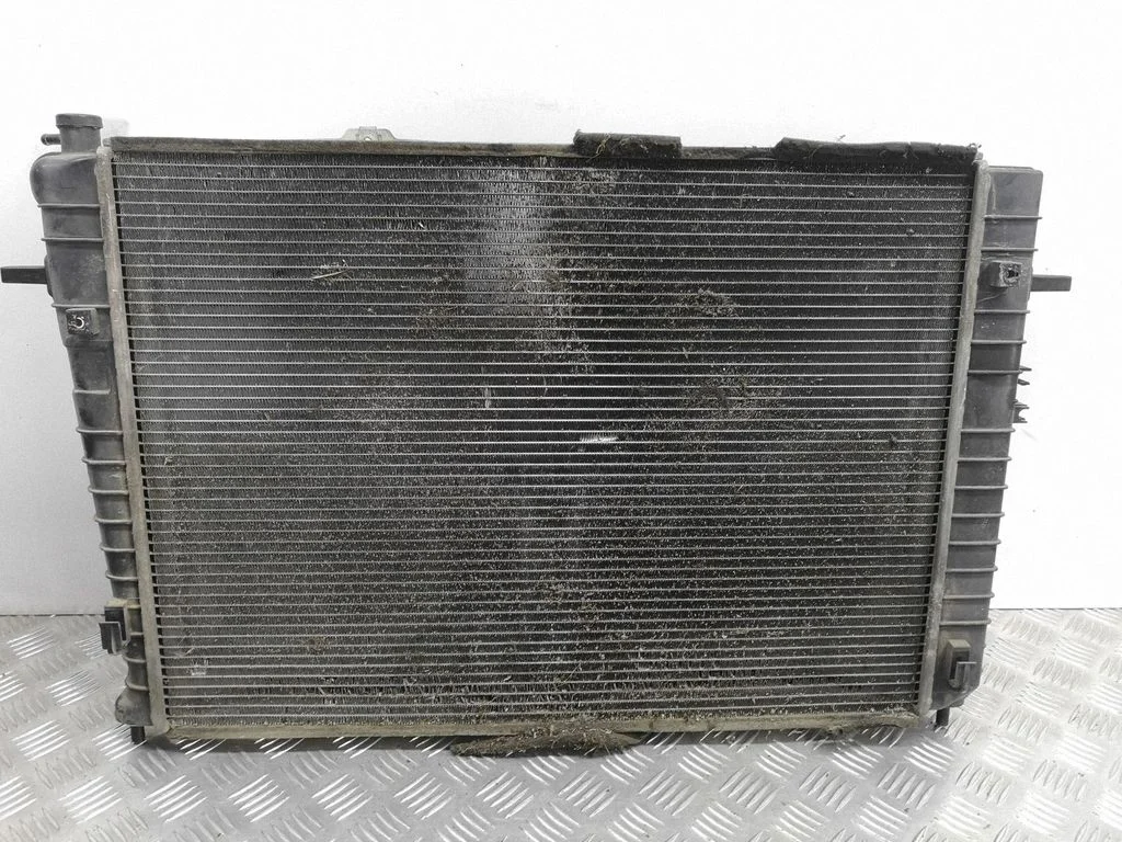 Jahutusvedeliku radiaator – KIA Sportage (2005-2010)