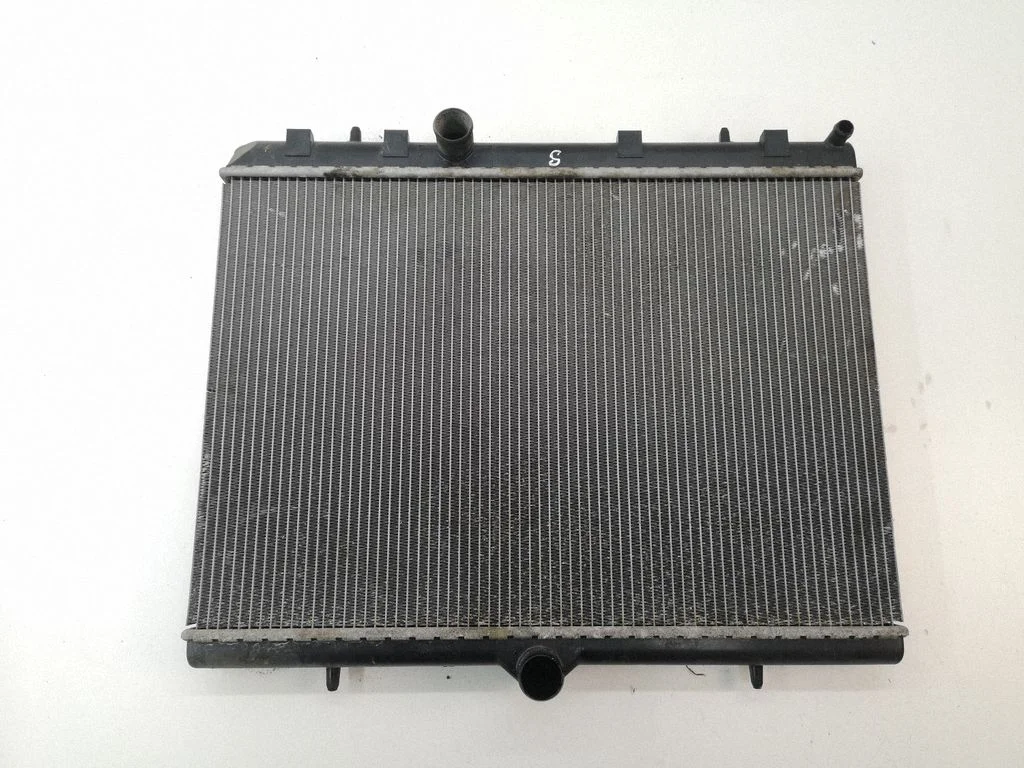Coolant radiator 9682477580