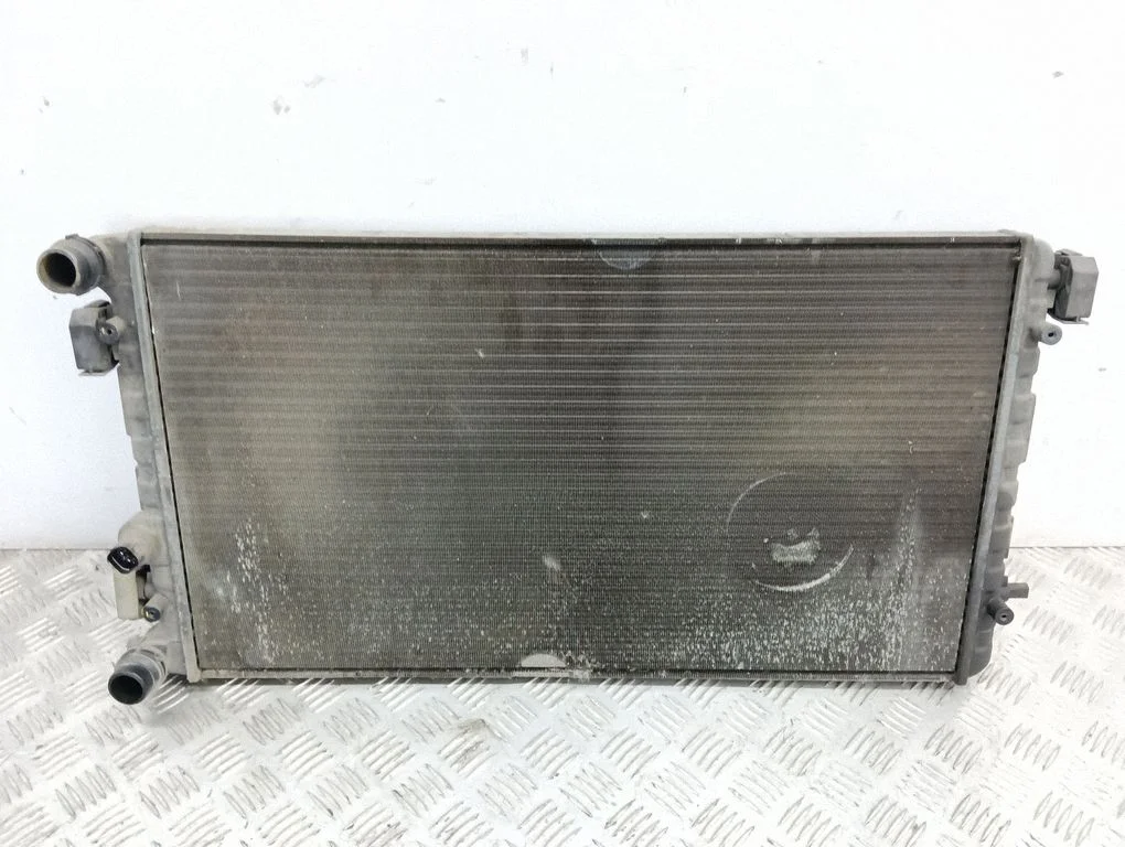 Coolant radiator