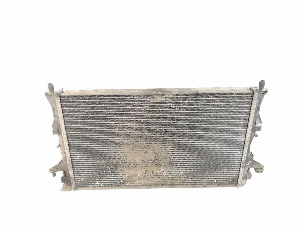 Jahutusvedeliku radiaator – Renault Laguna II (2001-2007)