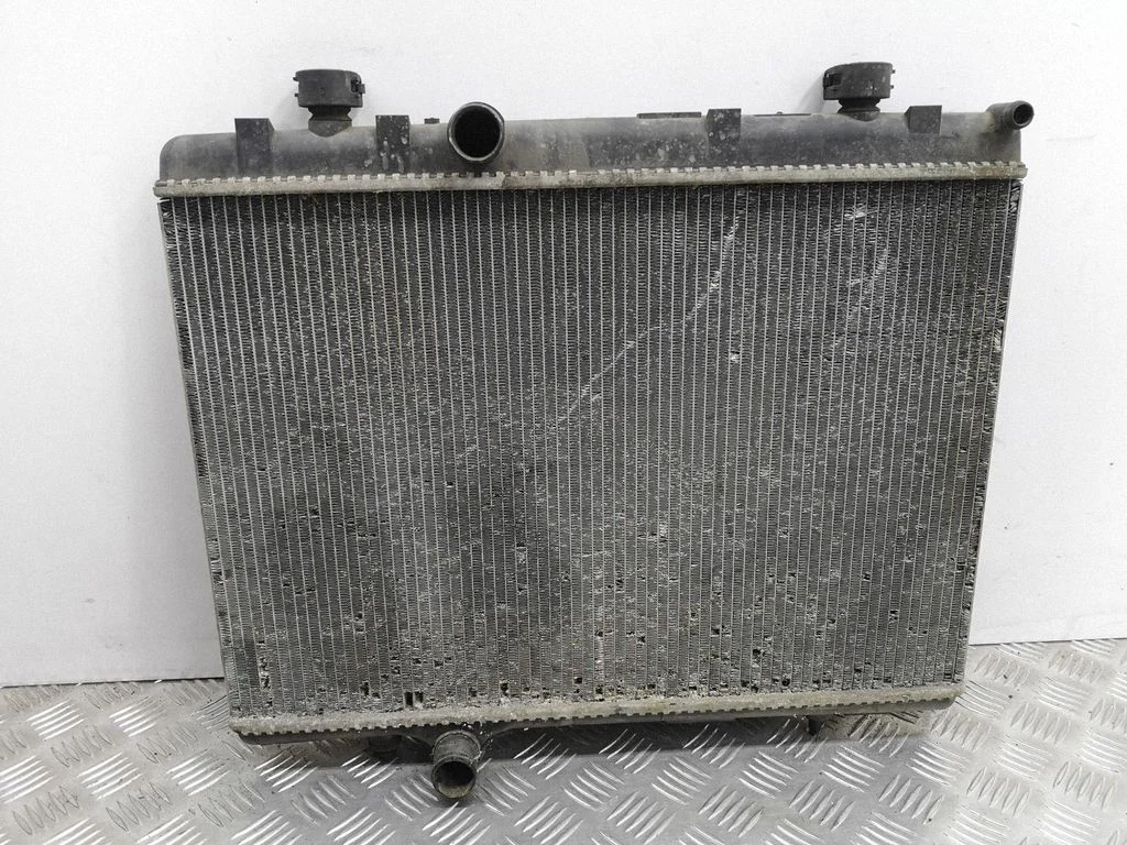 Jahutusvedeliku radiaator – Citroen C5 (2008-2016)