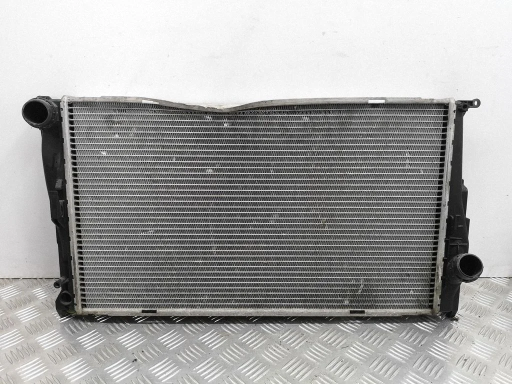 Jahutusvedeliku radiaator 6277530