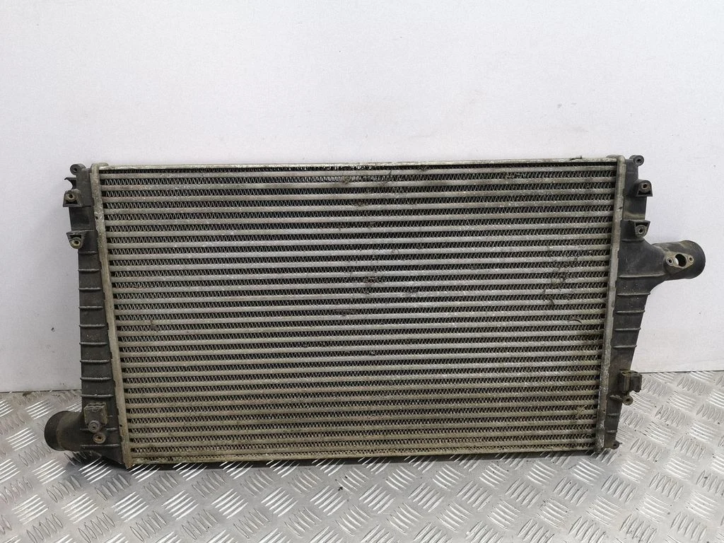 Coolant radiator