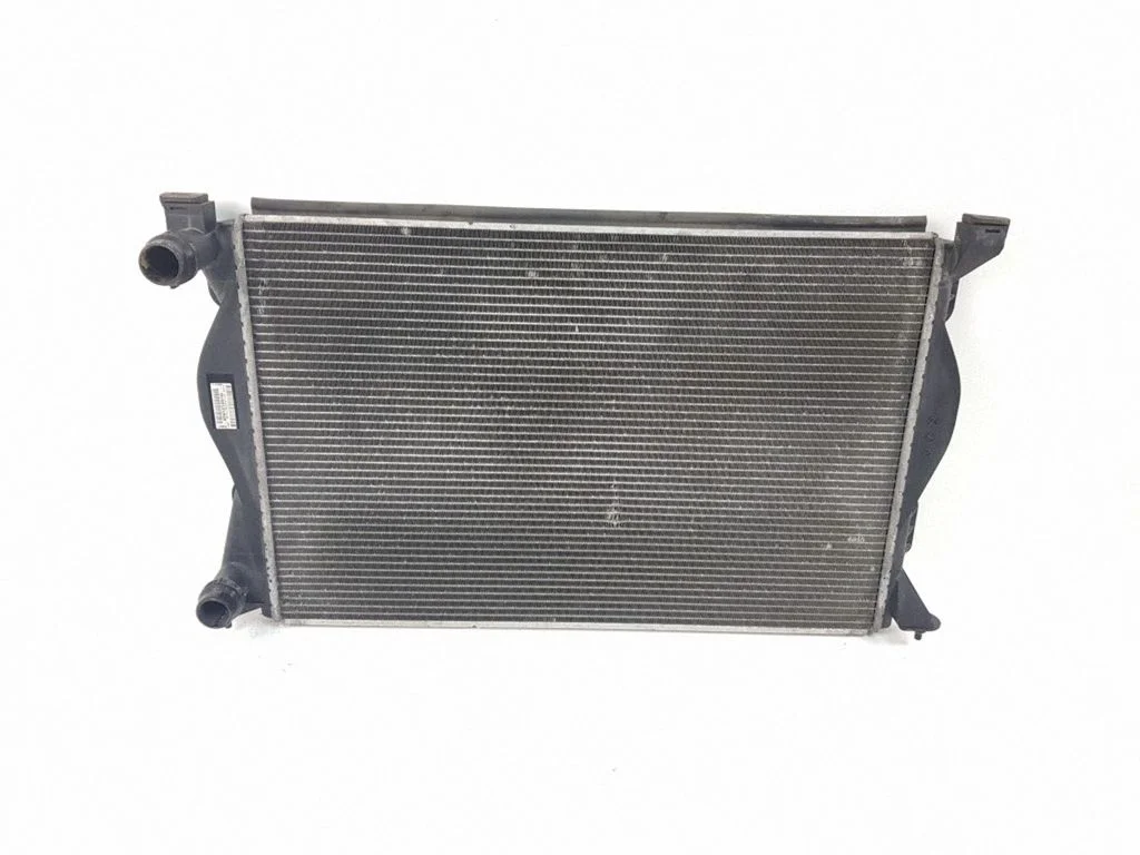 Dzesēšanas šķidruma radiators 4F0121251Q