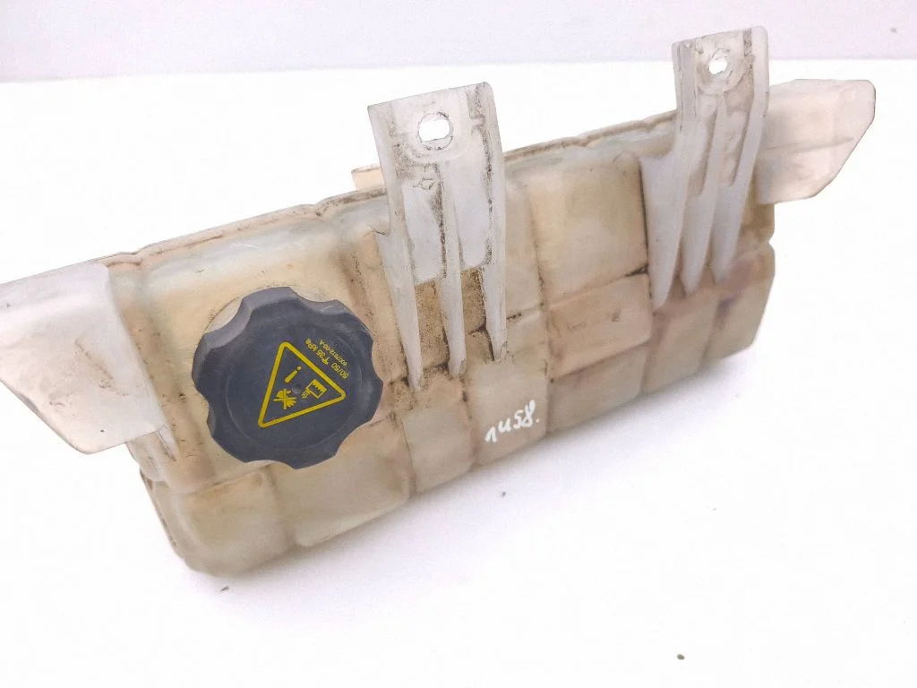 Coolant expansion tank/reservoir 103612400C