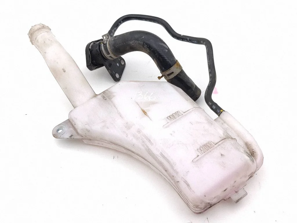 Coolant expansion tank/reservoir