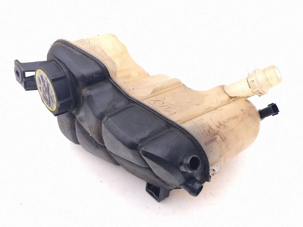 Coolant expansion tank/reservoir