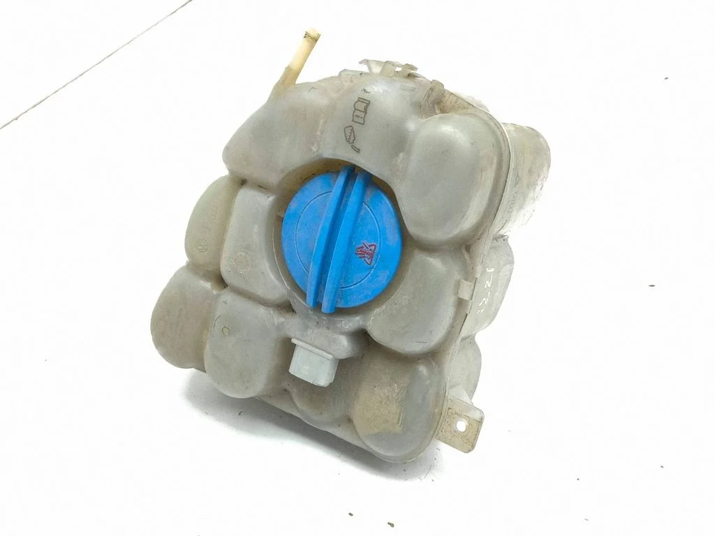 Jahutusvedeliku paisupaak 7P0121407B
