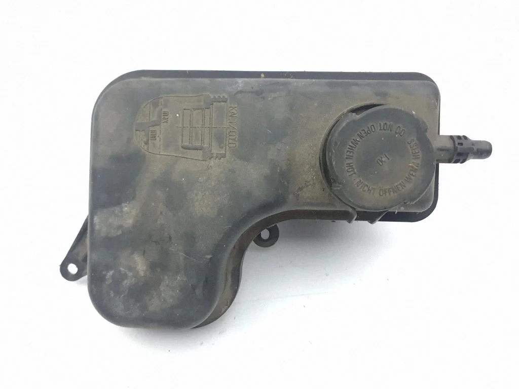 Coolant expansion tank/reservoir 7800293