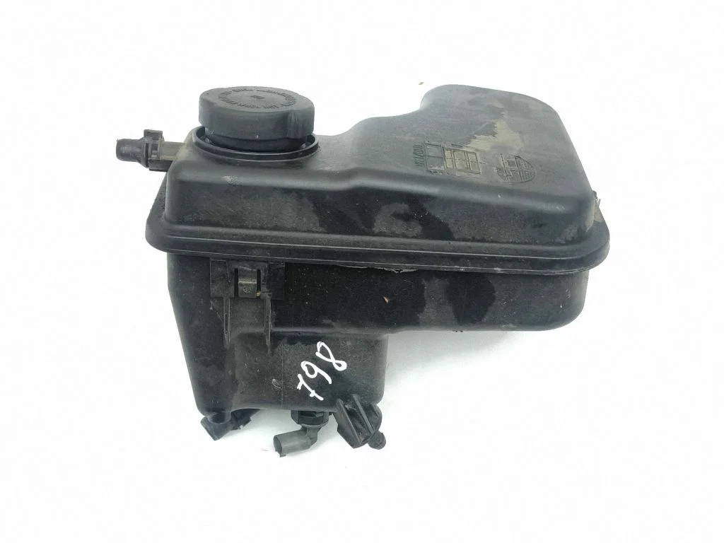 Coolant expansion tank/reservoir 7800293