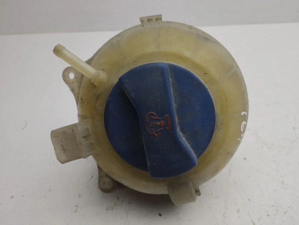 Coolant expansion tank/reservoir 6Q0121407A