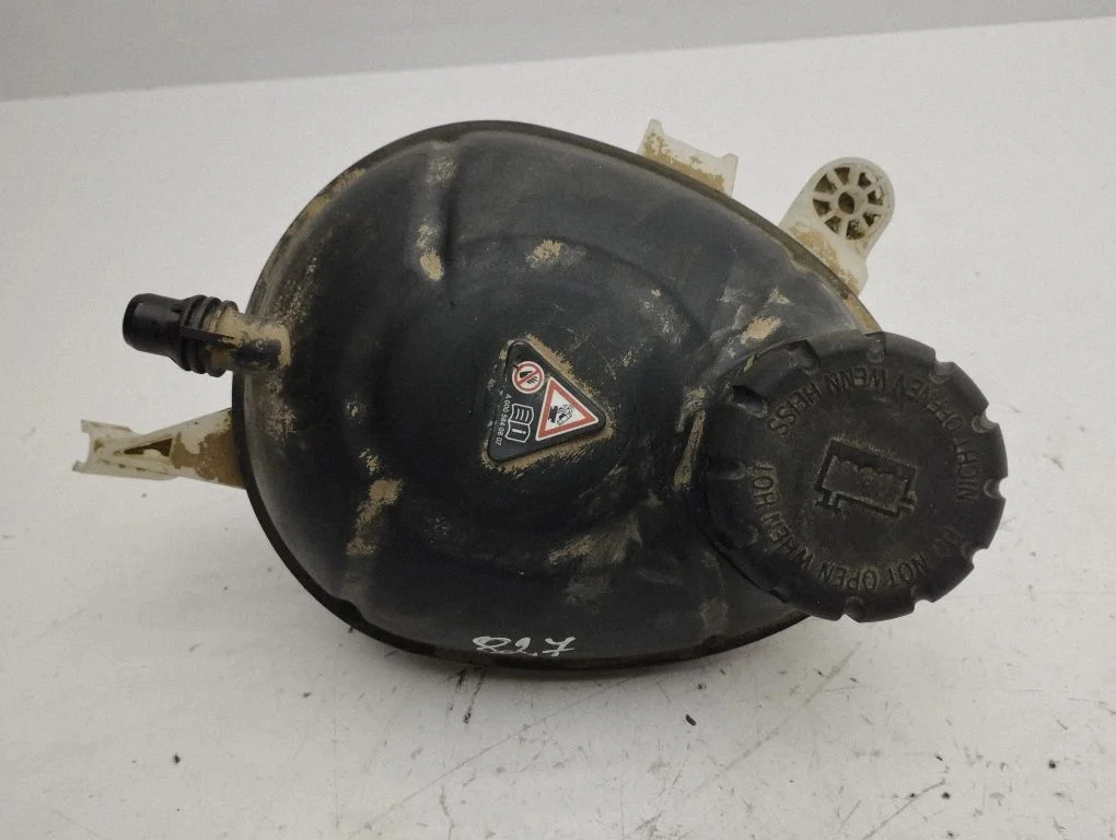 Coolant expansion tank/reservoir A2055000049