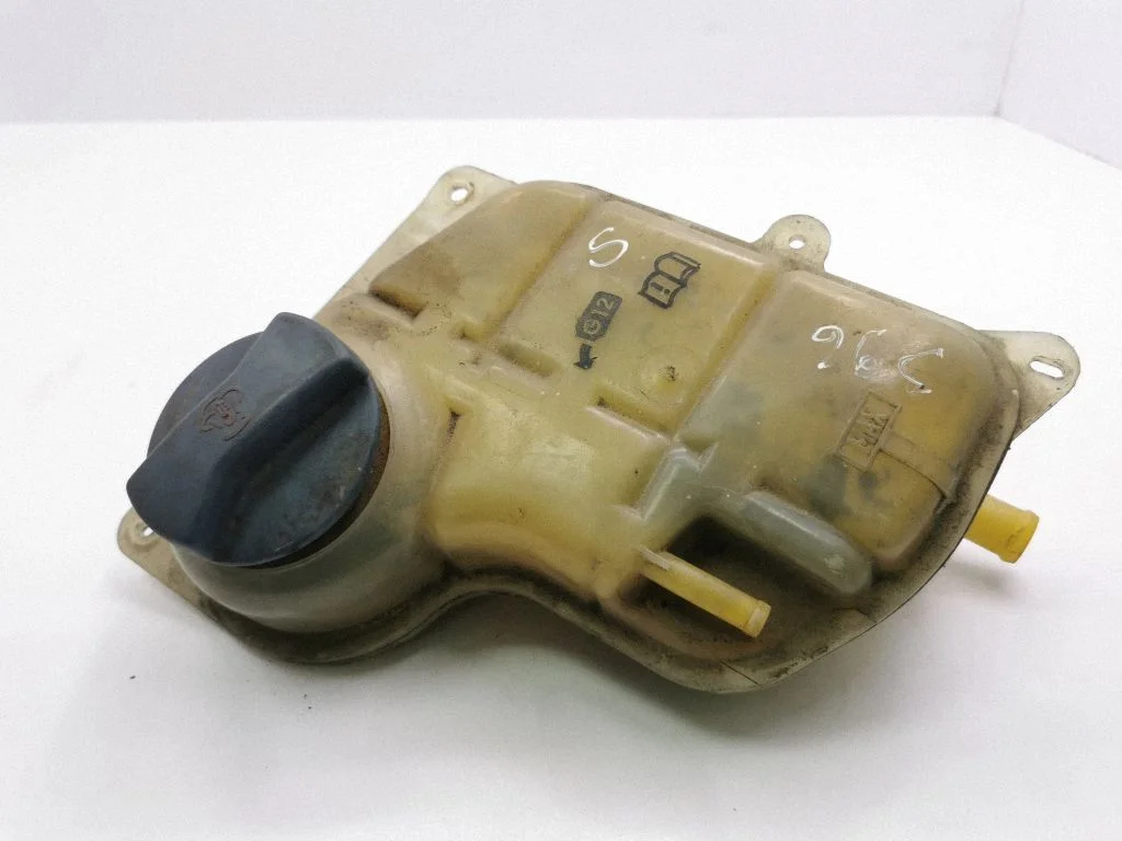 Coolant expansion tank/reservoir – Volkswagen Passat B5 (1997-2000)