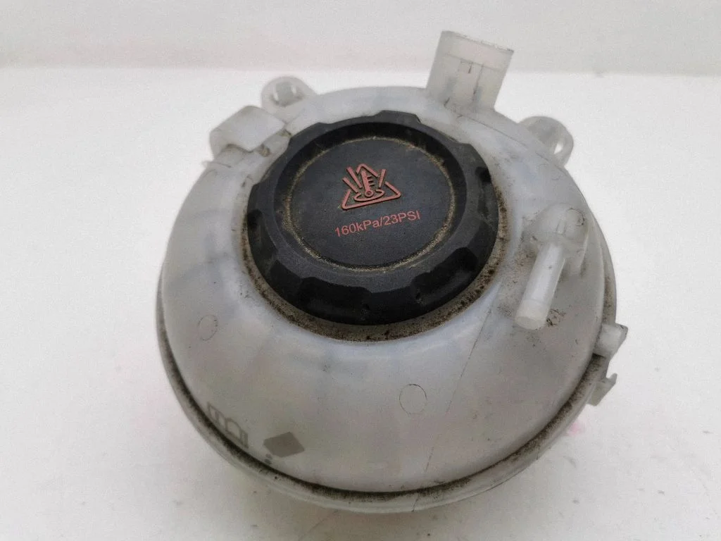Coolant expansion tank/reservoir 5Q0121407M