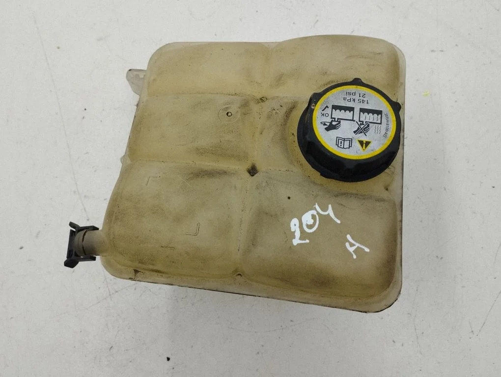 Coolant expansion tank/reservoir 8V618K218