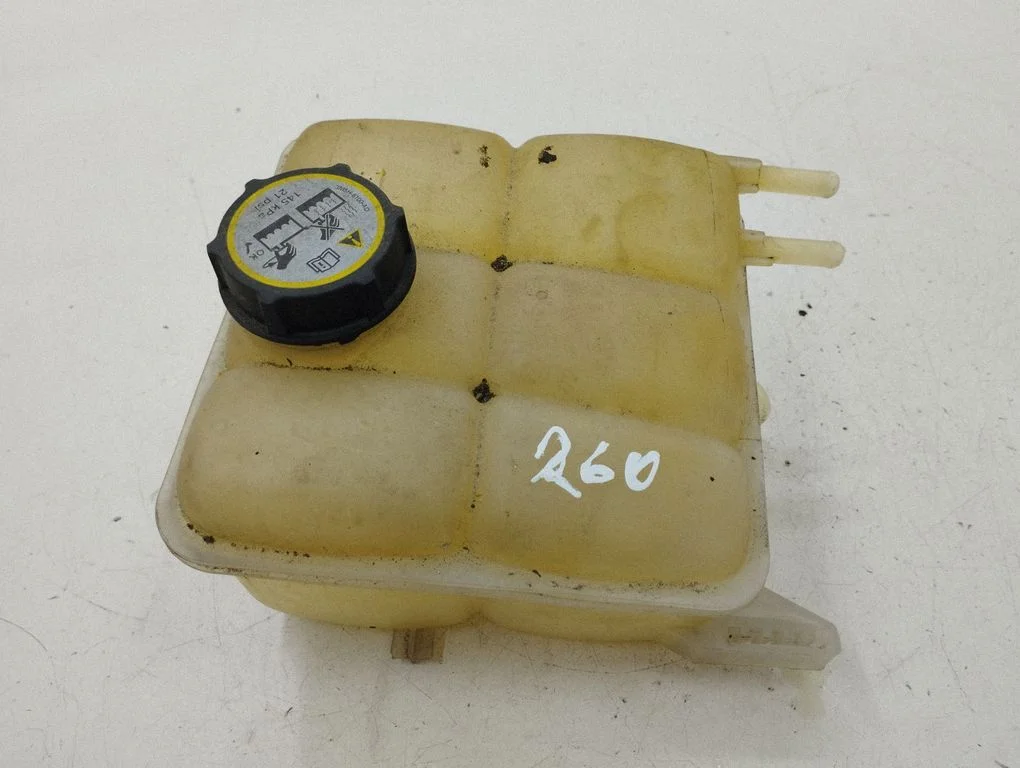 Coolant expansion tank/reservoir 3M5H8K218