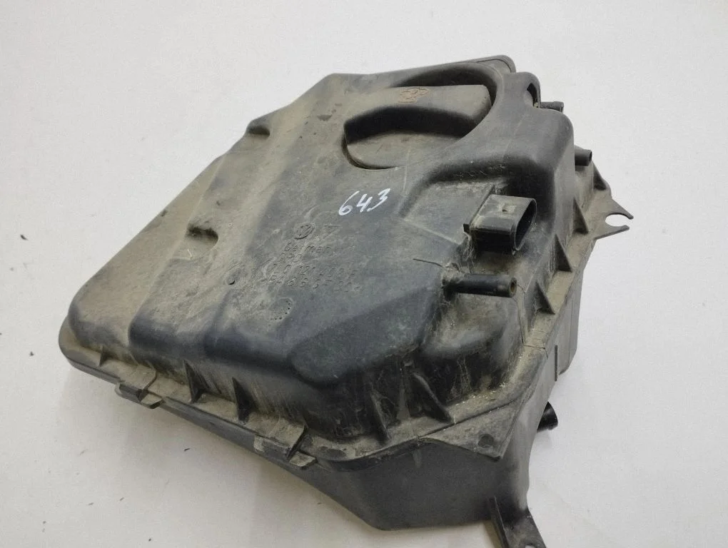 Zbiorniczek wyrównawczy płynu chłodniczego 7L0121407E