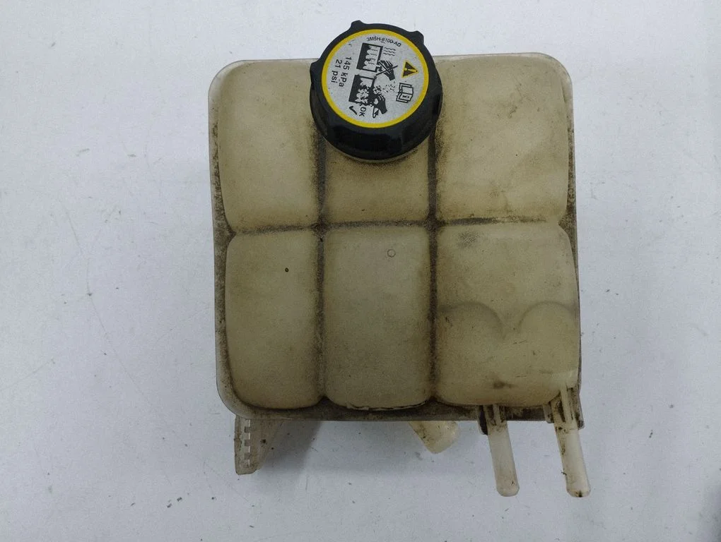 Coolant expansion tank/reservoir 3M5H8100AD