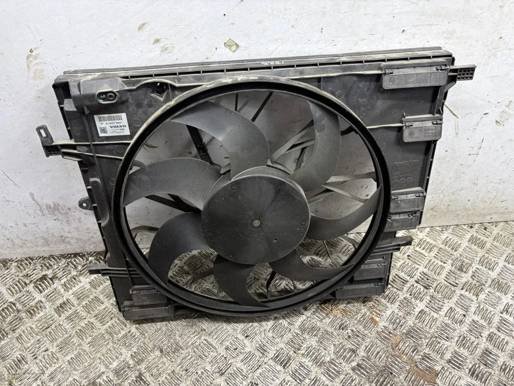 Elektriskais radiatora ventilators 31657360