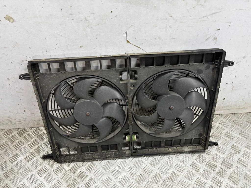 Electric radiator cooling fan