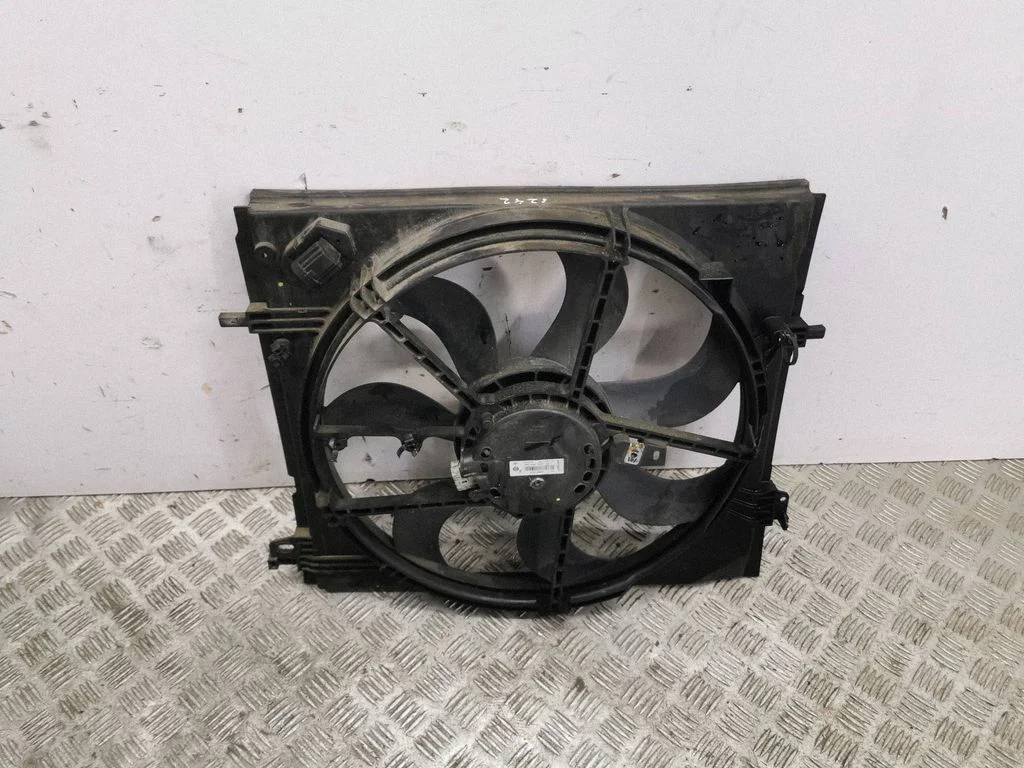 Elektriline radiaatori jahutusventilaator 214814EB0A