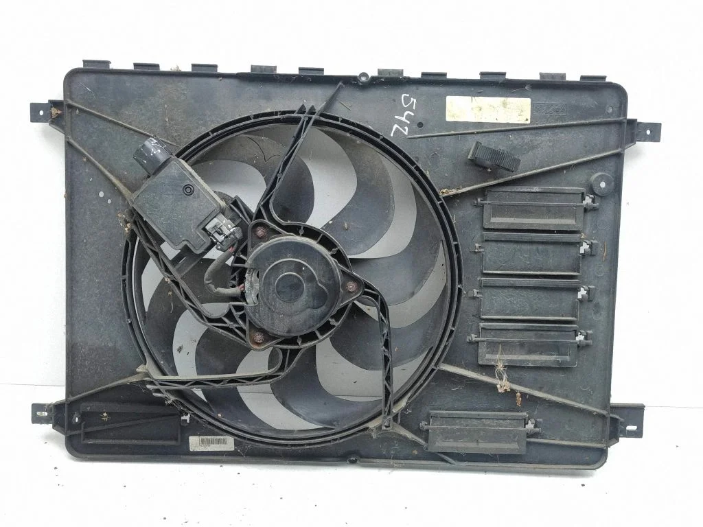 Electric radiator cooling fan 8240513