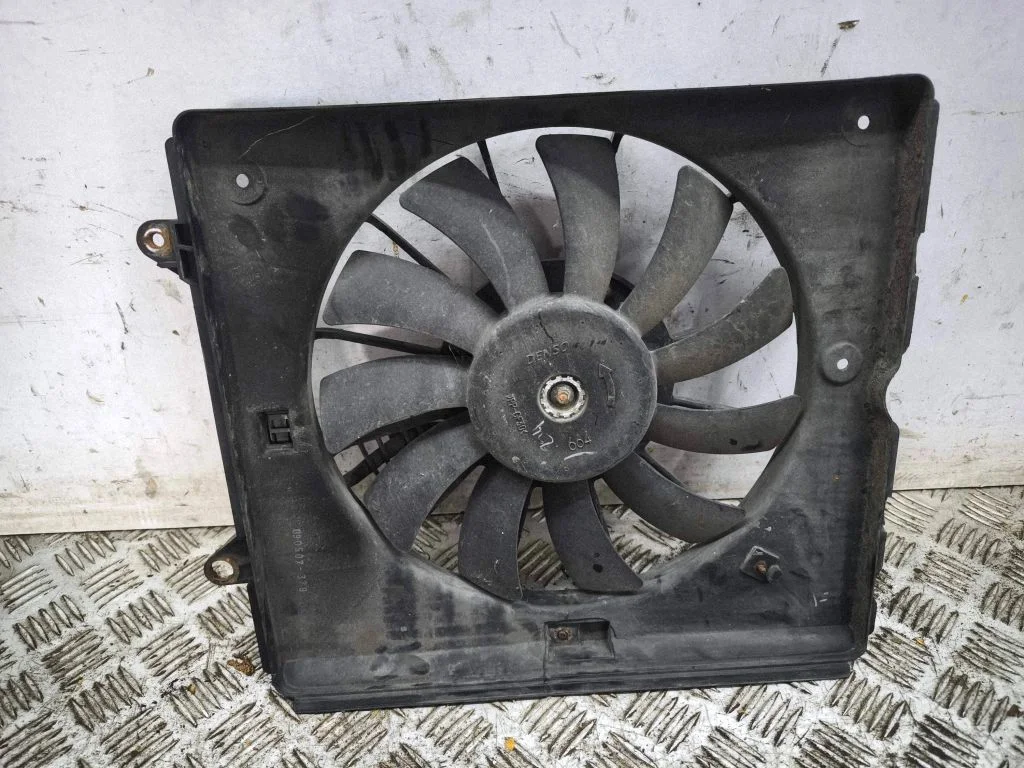 Electric radiator cooling fan – right