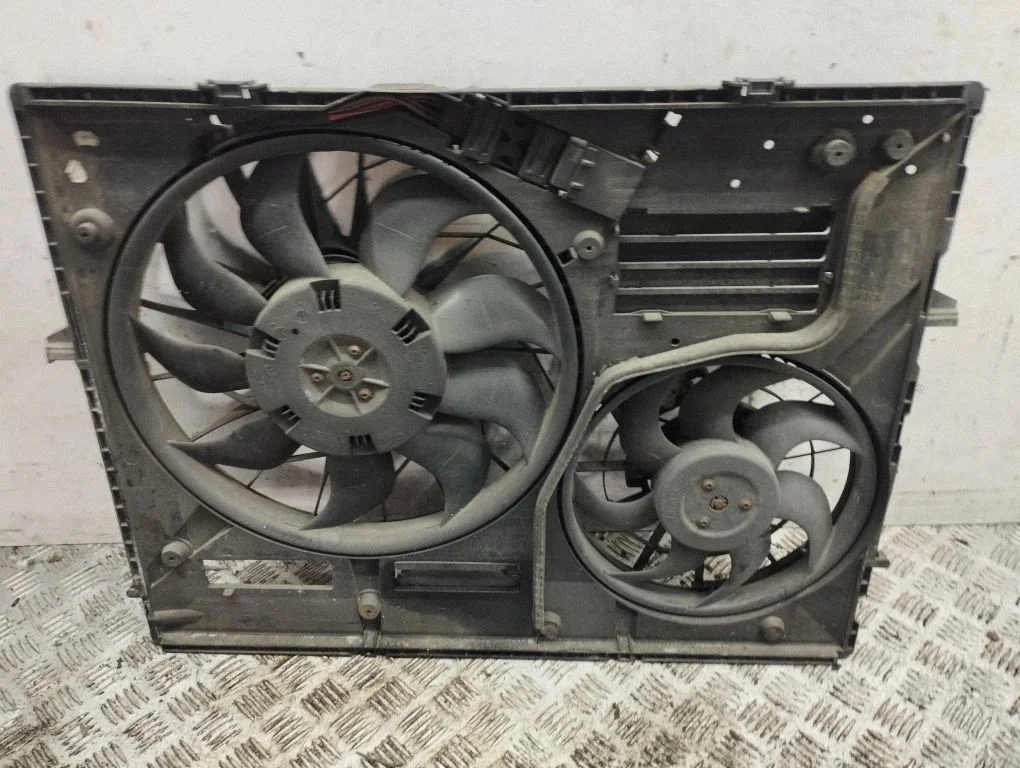 Electric radiator cooling fan 7L0121203G