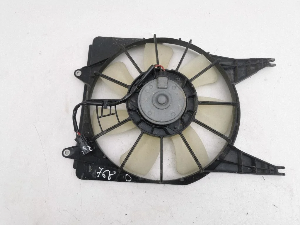 Elektriline radiaatori jahutusventilaator – parem