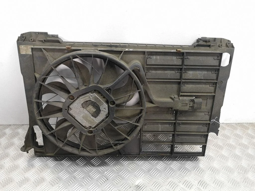 Elektriskais radiatora ventilators 4E0121205H