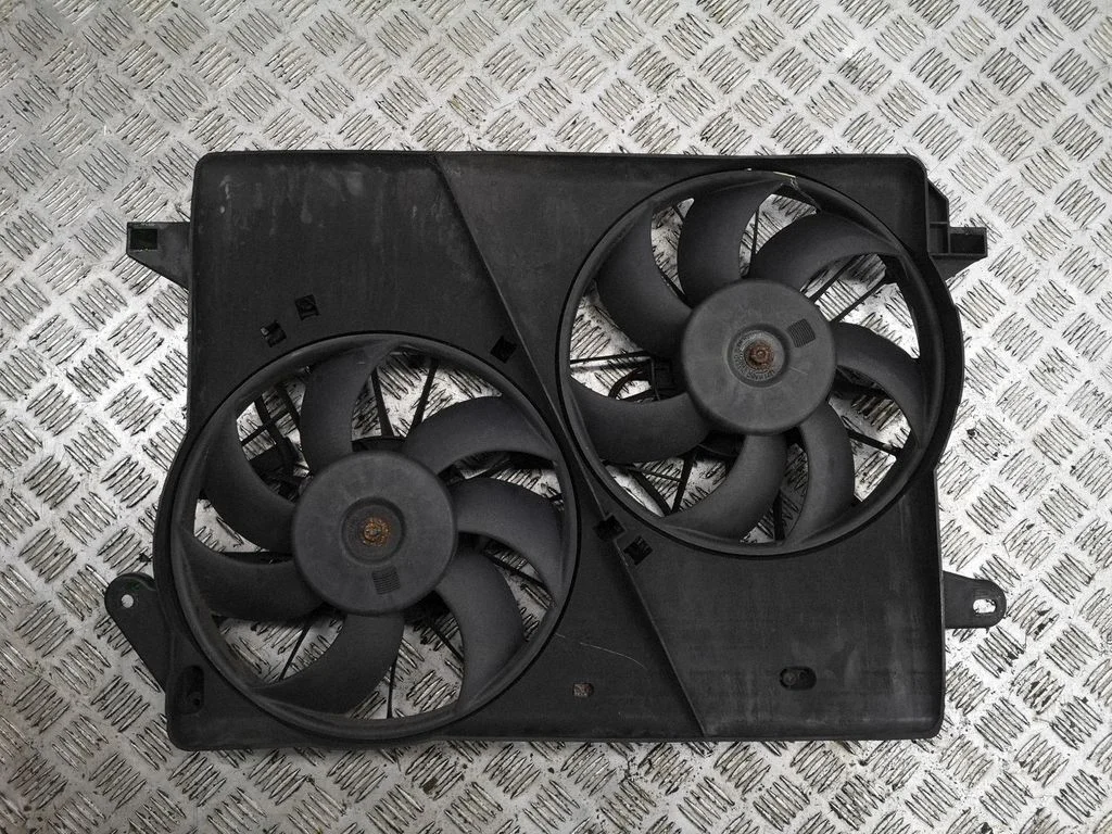 Electric radiator cooling fan 11151139AA