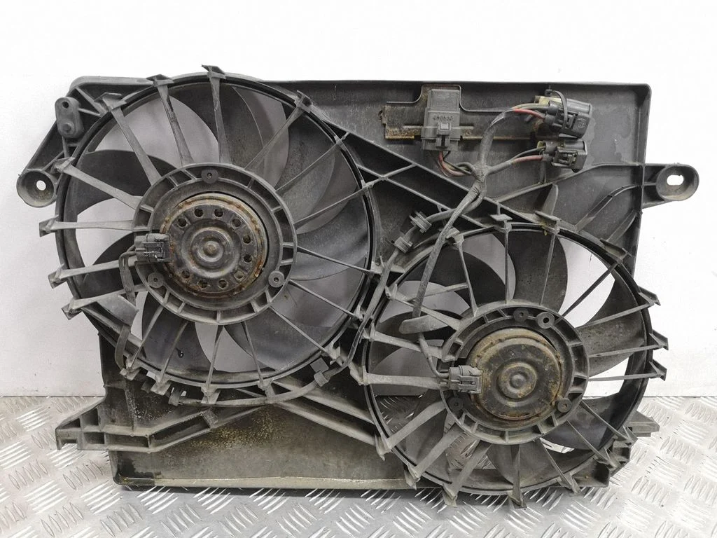 Electric radiator cooling fan 04598001AG