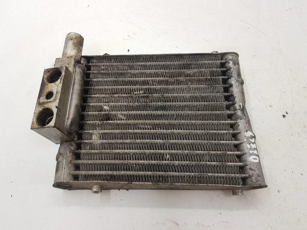 Ātrumkārbas eļļas radiators 4B0317021