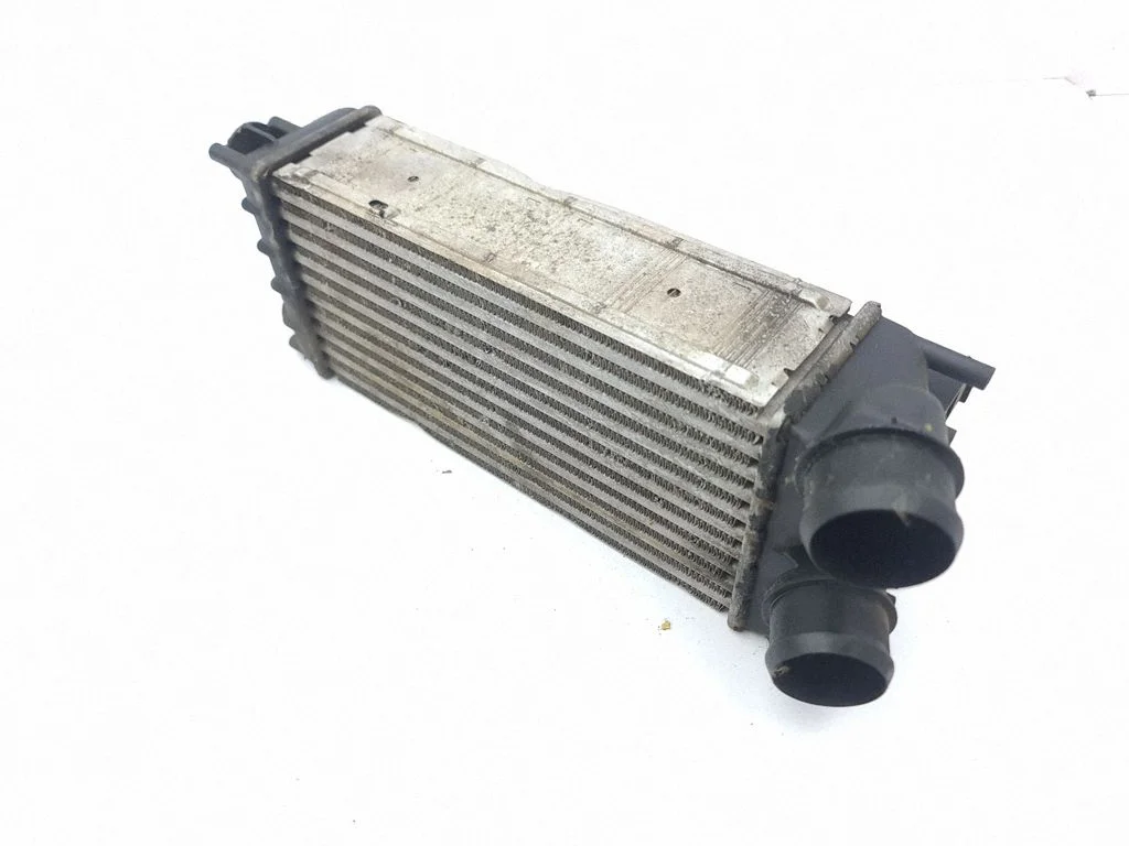 Vahejahuti radiaator 9684212480