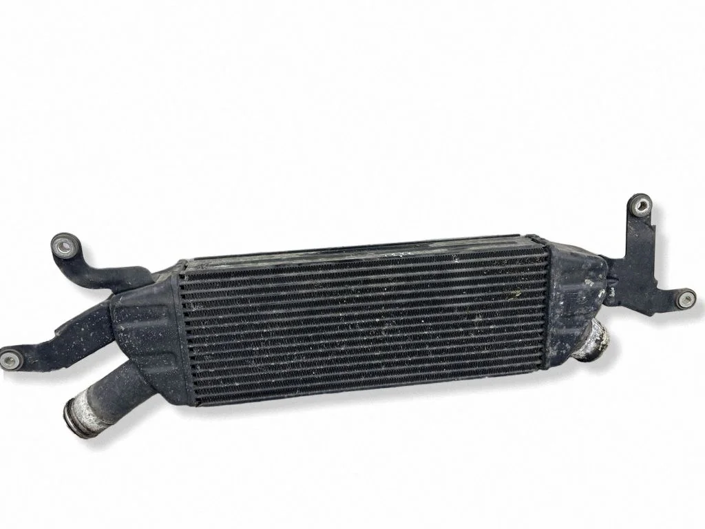 Starpdzesētāja (interkūlera) radiators