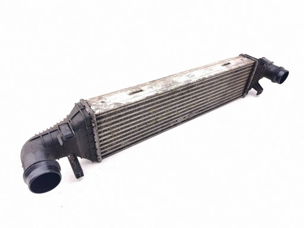 Starpdzesētāja (interkūlera) radiators A2045000200
