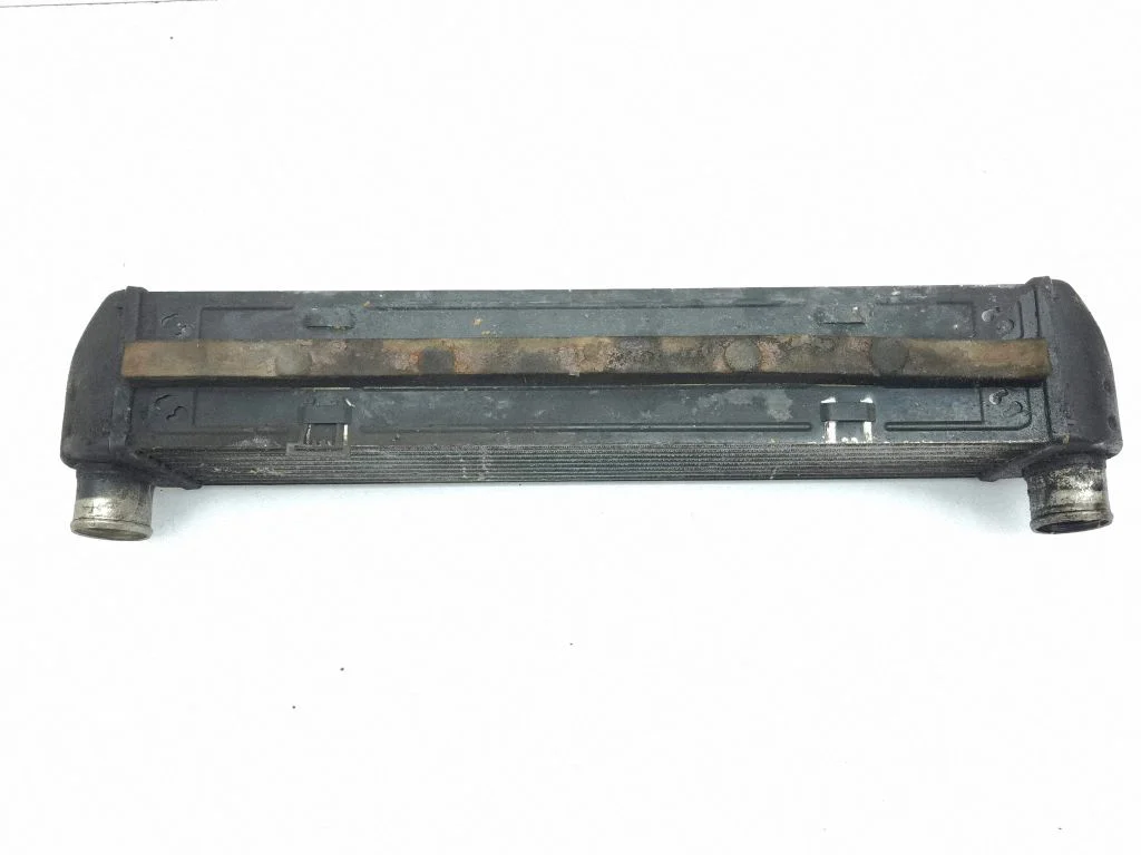Starpdzesētāja (interkūlera) radiators