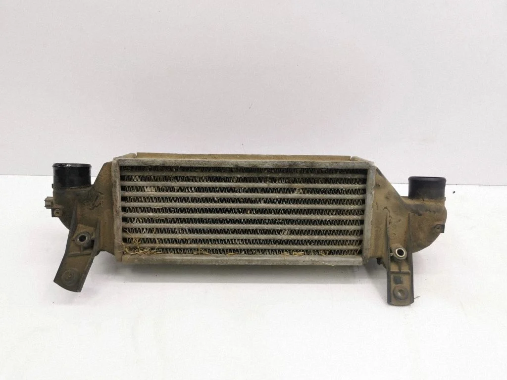 Starpdzesētāja (interkūlera) radiators