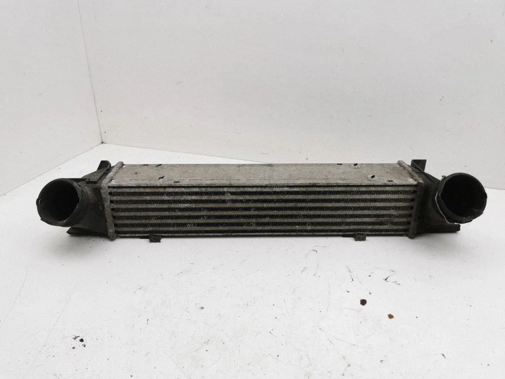 Vahejahuti radiaator 7524916
