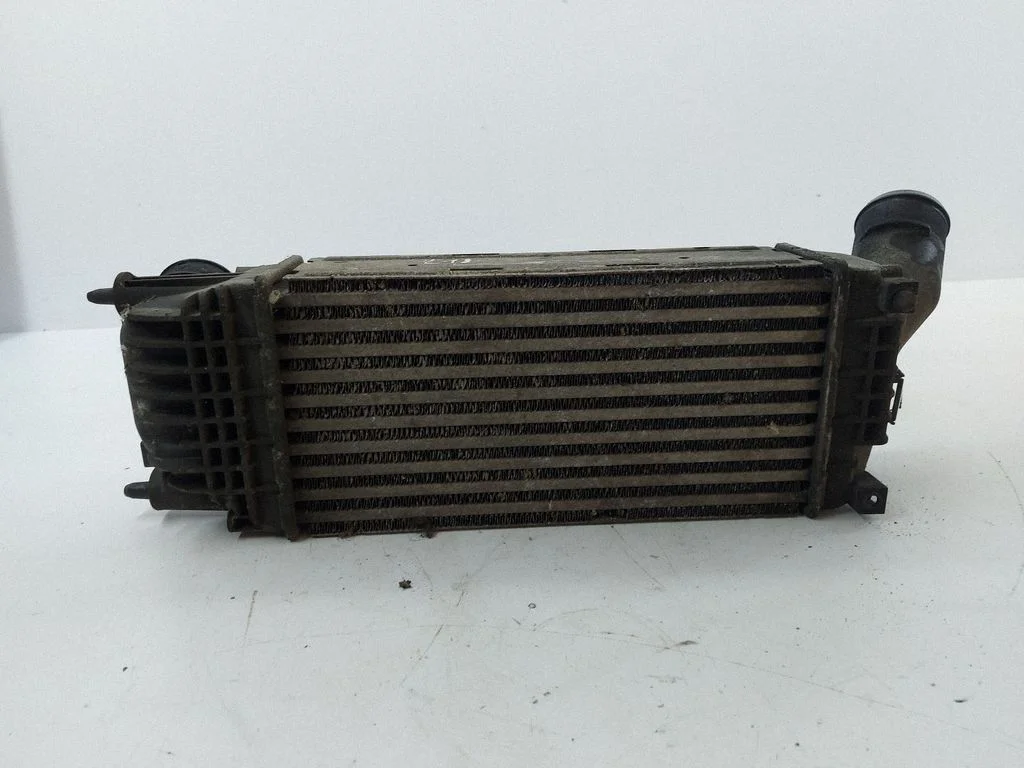 Starpdzesētāja (interkūlera) radiators – Citroen C5 (2008-2016)