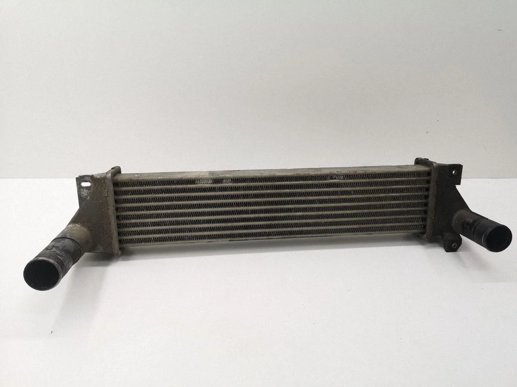 Vahejahuti radiaator – Land Rover Freelander (1996-2006)