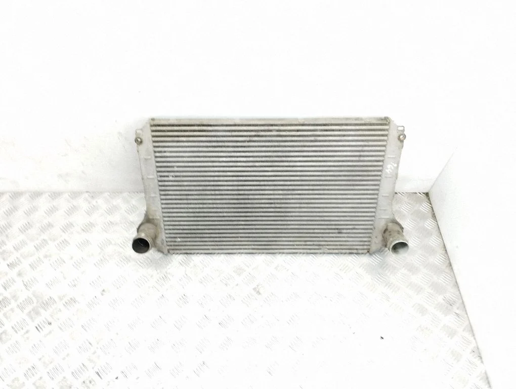 Starpdzesētāja (interkūlera) radiators JD1271002220