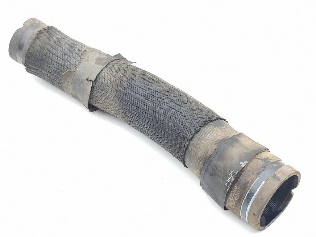 Vahejahuti voolik (-ud)/ toru (-d) 670004151