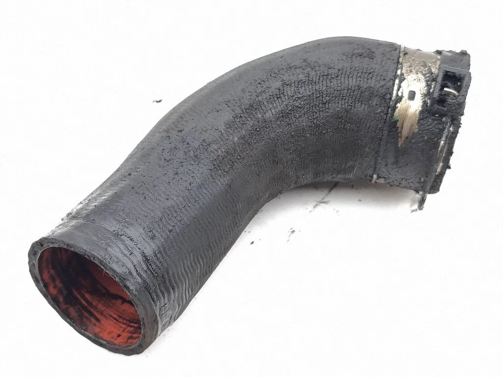 Intercooler hose/pipe