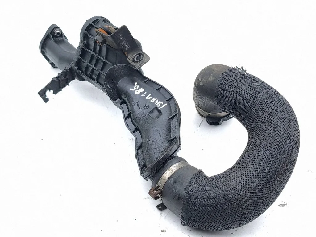 Intercooler hose/pipe