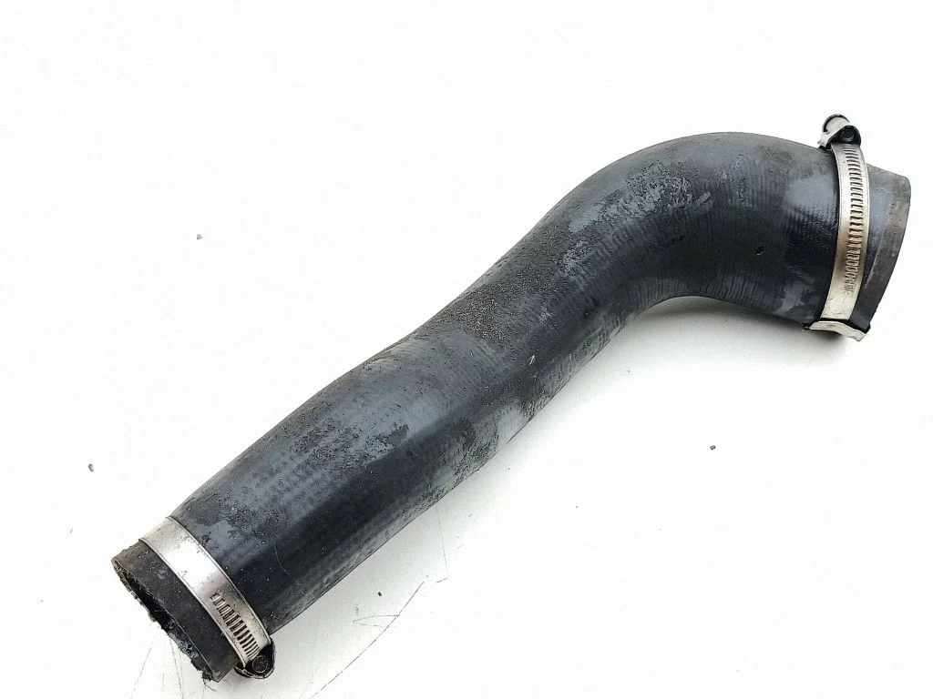 Intercooler hose/pipe