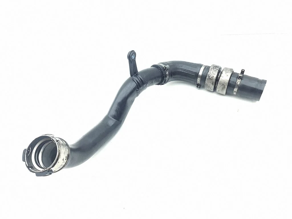 Intercooler hose/pipe