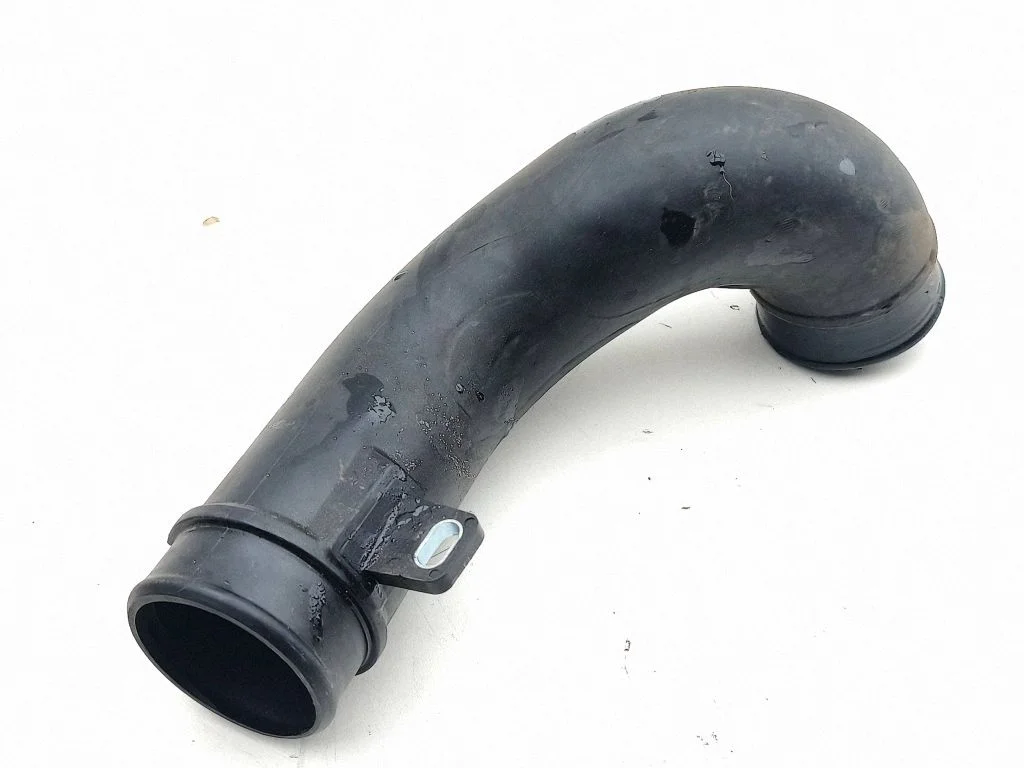 Wąż / rura intercoolera SH0113231