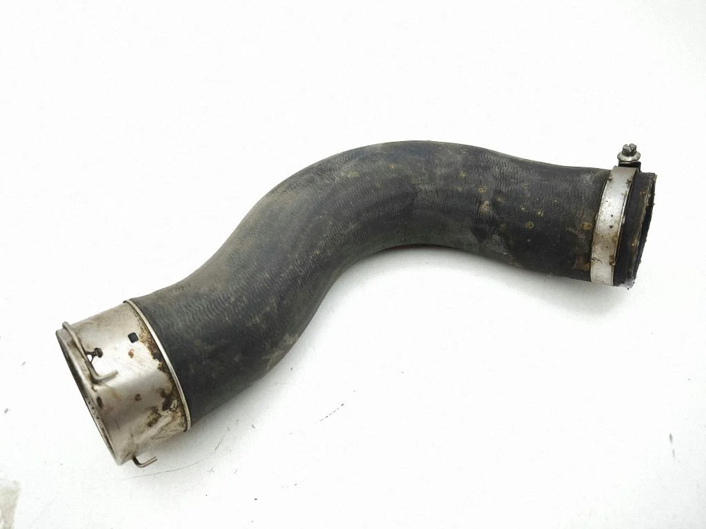Intercooler hose/pipe