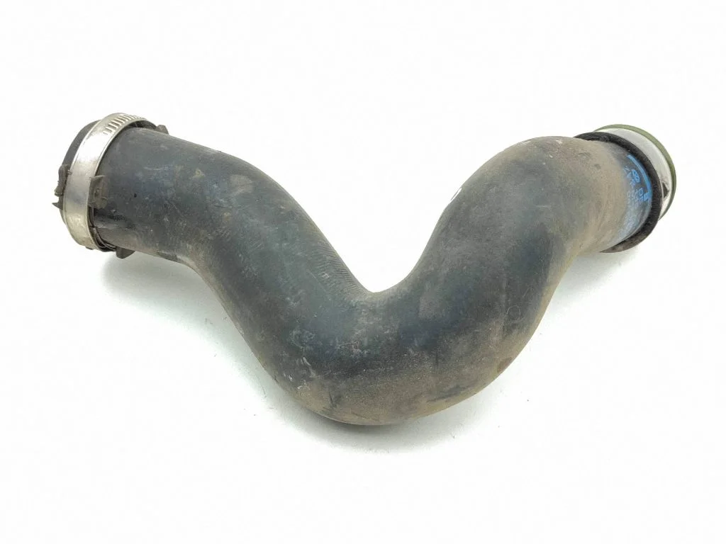 Vahejahuti voolik (-ud)/ toru (-d) 7L6145738A